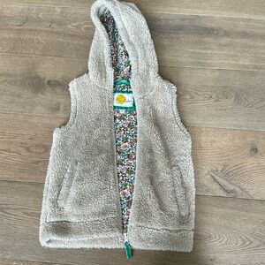 Girls 6/7 fuzzy vest from Mini Boden